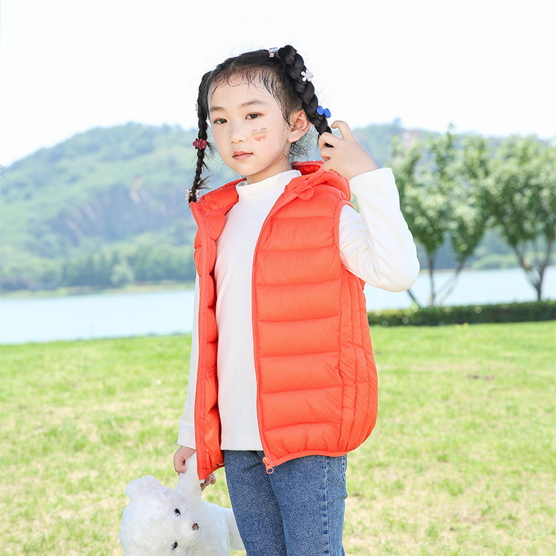Chaleco de algodón para niños Otoño e Invierno estilo coreano medio y grande para niños y niñas chaleco con capucha Logotipo de chaleco de jardín de infantes