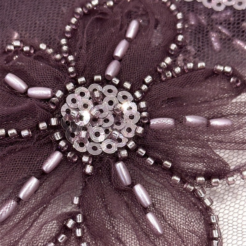 Lujo ligero vestido de boda vestido de moda esquinilla tubo de perlas bordado tela de bordado tridimensional comercio exterior transfronterizo spot bordado