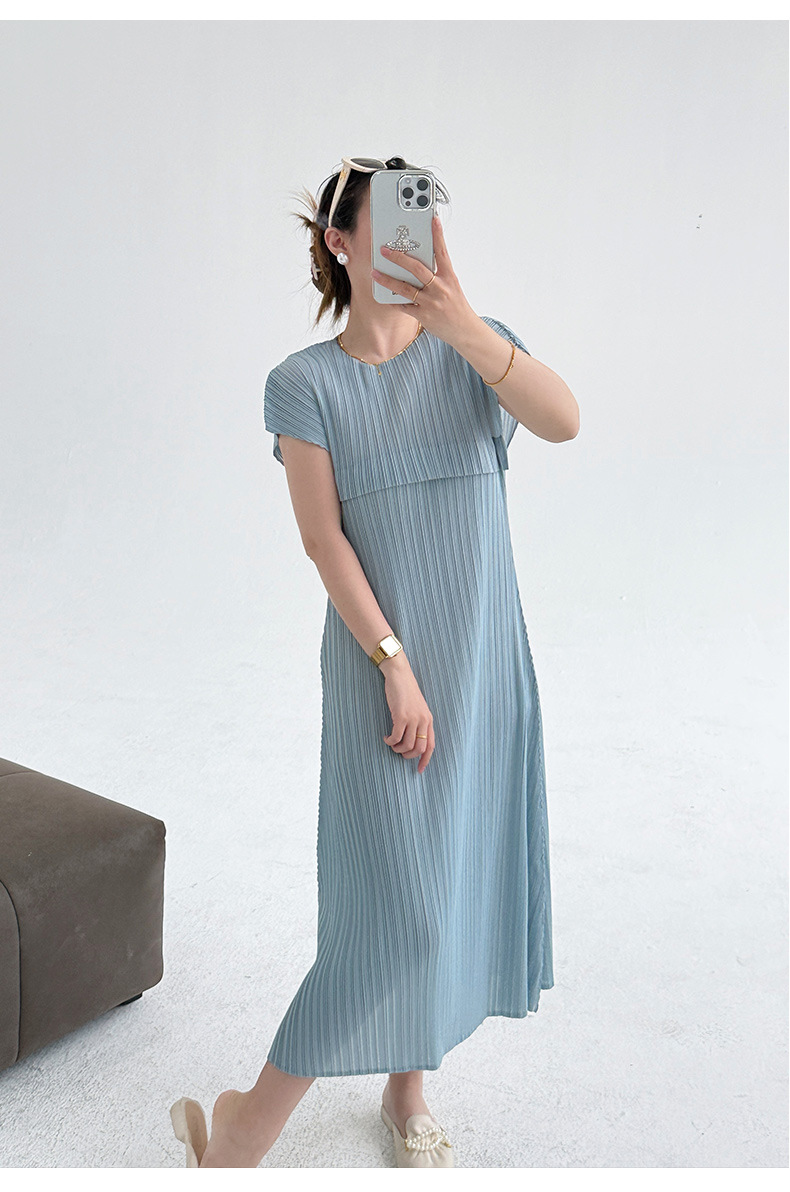 Váy liền xếp ly cổ tròn tay ngắn dáng maxi thắt eo thanh lịch — Màu xanh lam nhạt chi tiết 21