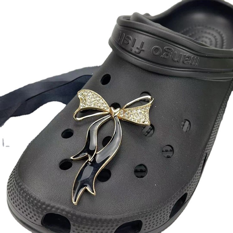 Zapatos de agujero transfronterizos hebilla de diamantes de imitación hebilla de metal accesorios traje hebilla decorativa Amazon aleación agujero zapatos zapato flor