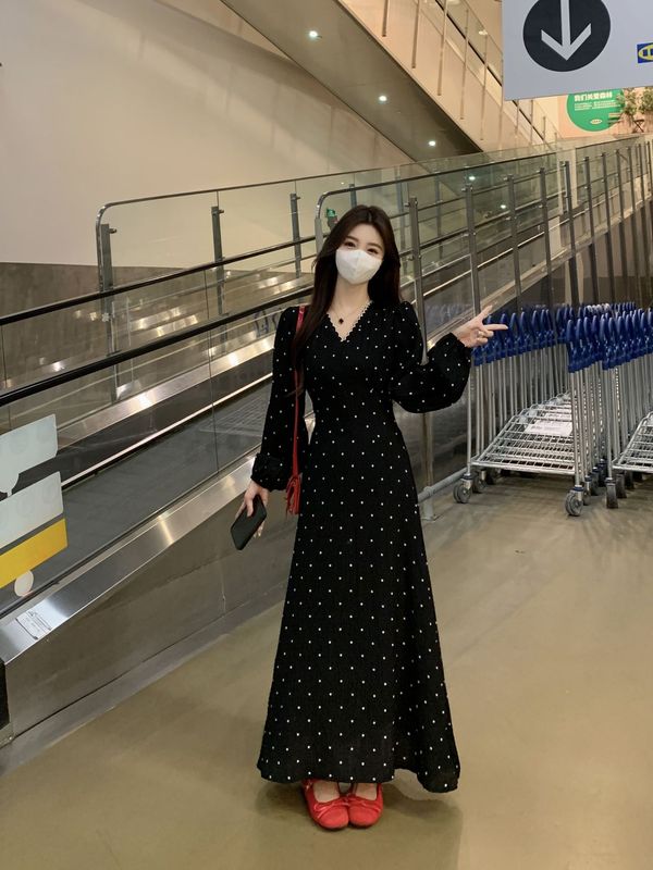 大码女装2025秋季气质赫本风收腰显瘦式复古长袖连衣裙女|undefined