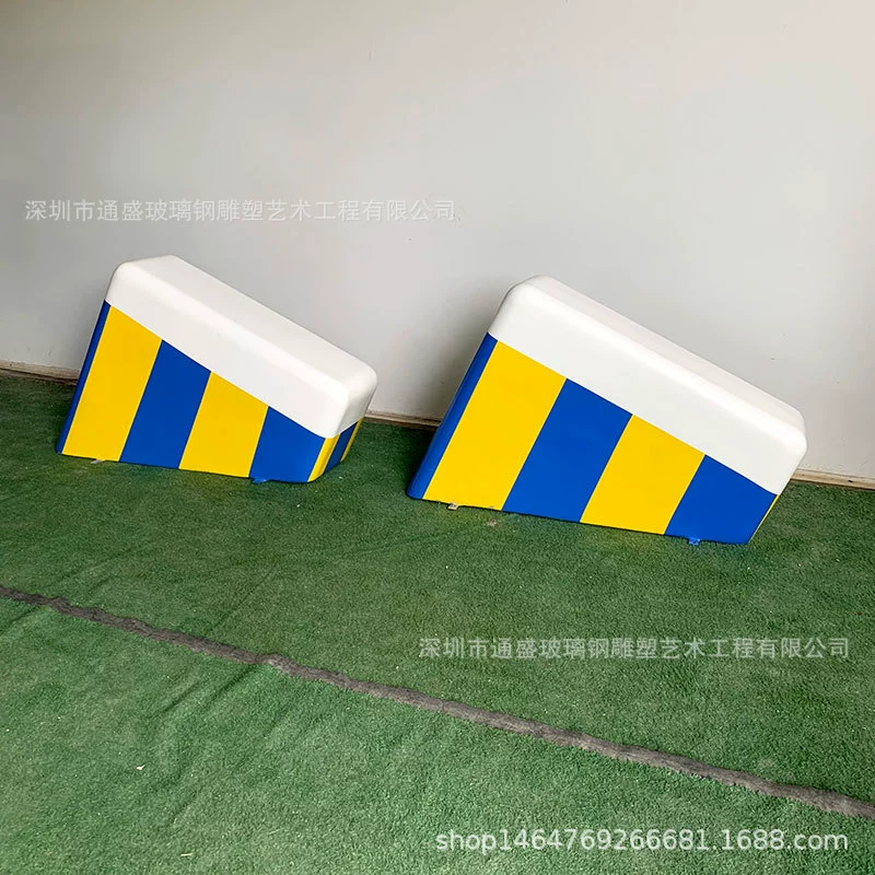 Уличные модели из стекловолокна, резинки, декоративные элементы, ландшафтные украшения для кампуса, скульптуры на тему канцелярии из стекловолокна