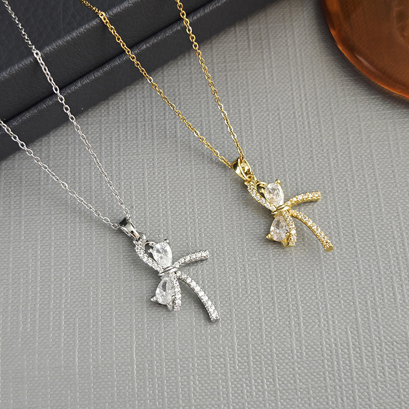 Fashionable universal necklace with bow