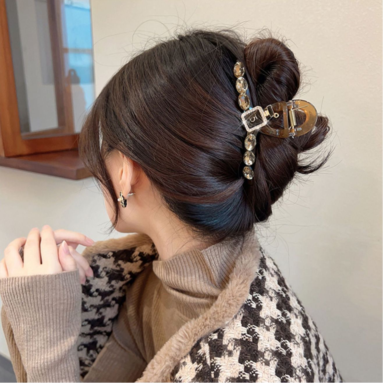 Casual Bow Knot Snowflake Perfume Bottle Alloy Plastic Inlay Rhinestones Pearl Hair Claws display picture 3