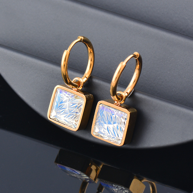 Retro Square Titanium Steel Inlay Zircon Drop Earrings 1 Pair display picture 3