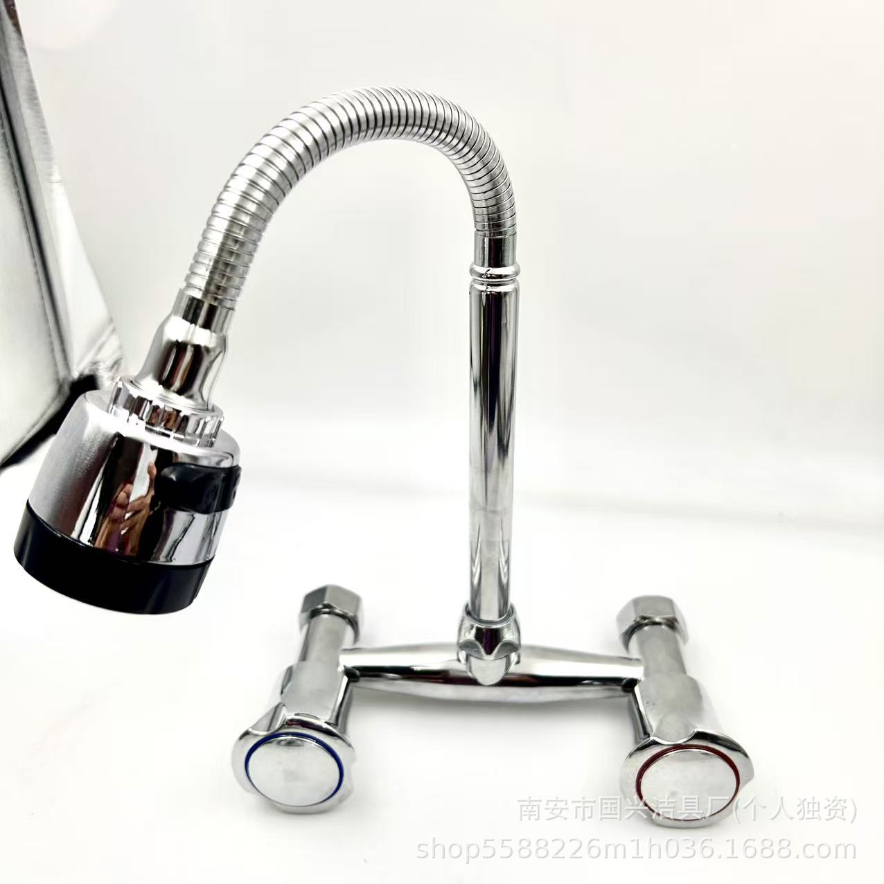 Grifo Mezclador de Cocina de Pared de Aleación de Zinc, Agua Fría y Caliente, Giratorio Universal, para Fregadero image 7
