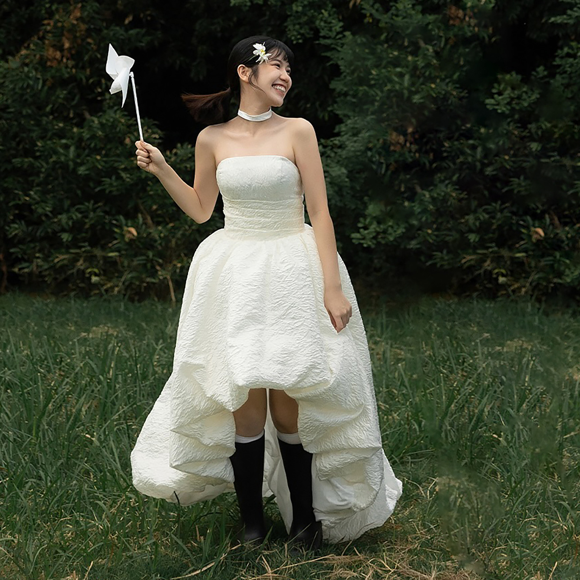 Korean-Style Light Wedding Dress Satin Jacquard with Dark Pattern, Short in Front and Long in Back, Strapless, Simple, Niche, High-End Feel, Travel Photography, Puffy Skirt for Women