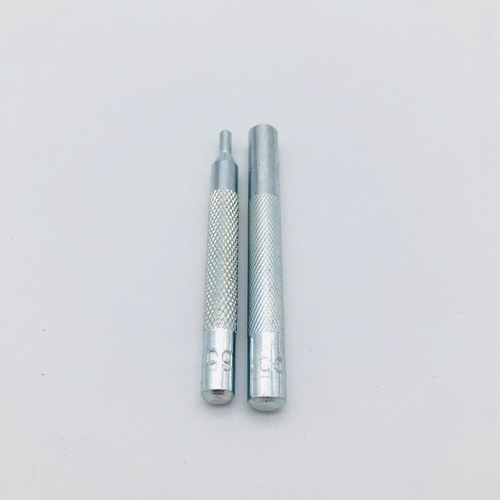 The four-hole base DIY tool rivet punch 831 633 201 655 hand-operated die