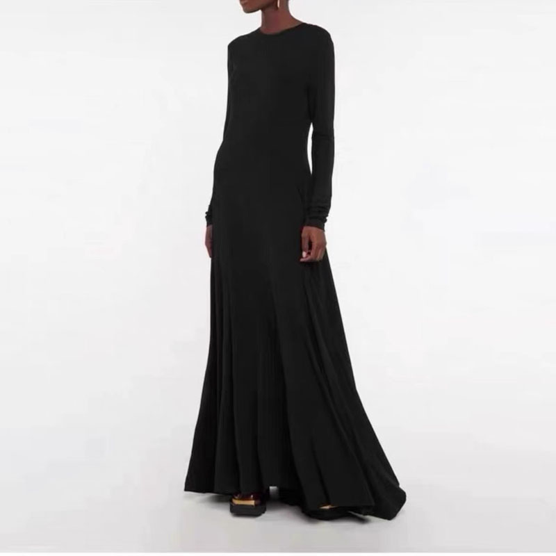 Designer Spring and Autum Hepburn Style Elegant Cotton Blended Knitted Front Chest Embroidered Elastic Long-Sleeved Dress