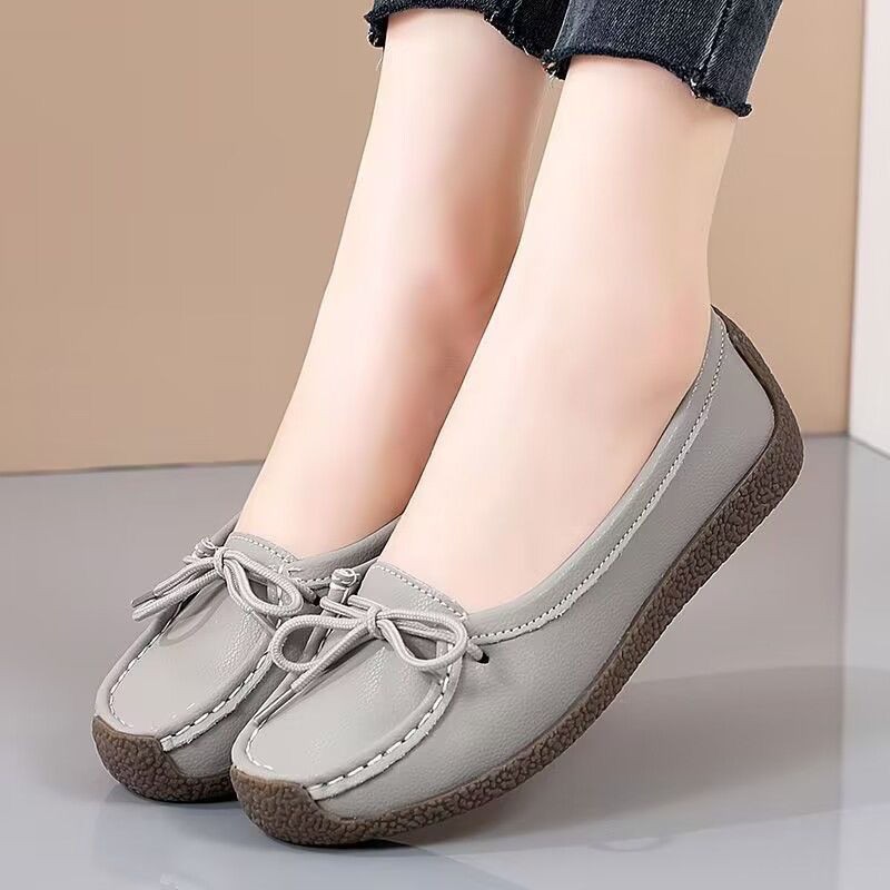 Autumn women's shoes made of soft leather