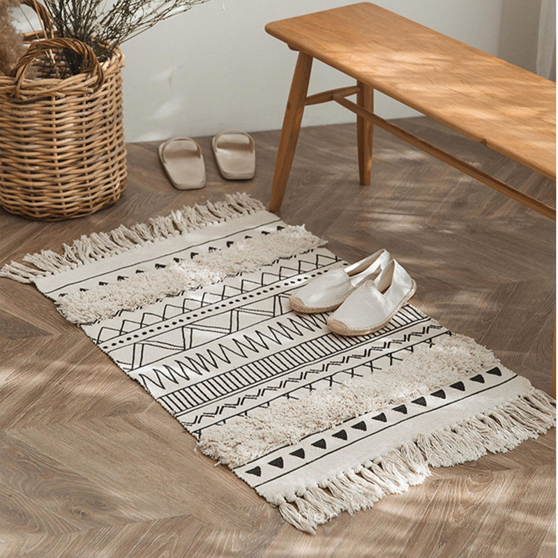 Cotton and Linen Hand-Woven Tassel Long Bedside Carpet Wabi-Sabi Style B&B Cotton Floor Mat Bay Window Foot Mat Cloakroom