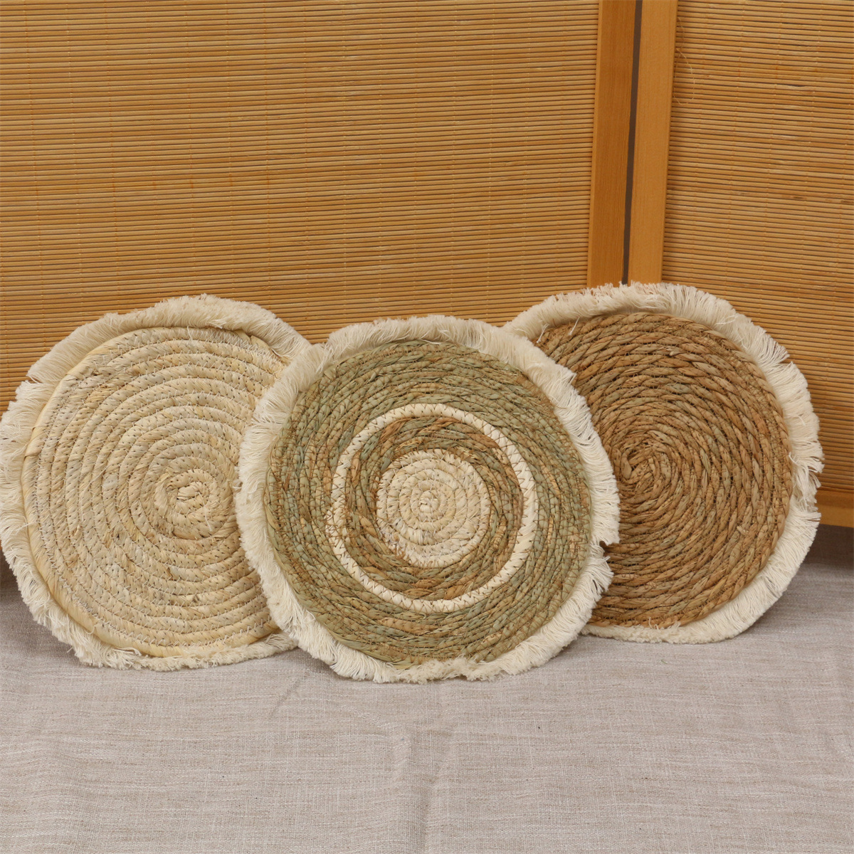 Alfombrilla de aislamiento térmico de estilo japonés Alfombrilla de mesa Alfombrilla de tazón resistente al calor Alfombrilla de plato tejida de paja Alfombrilla de olla Alfombrilla de comedor resistente al calor Posavasos caseros tejidos