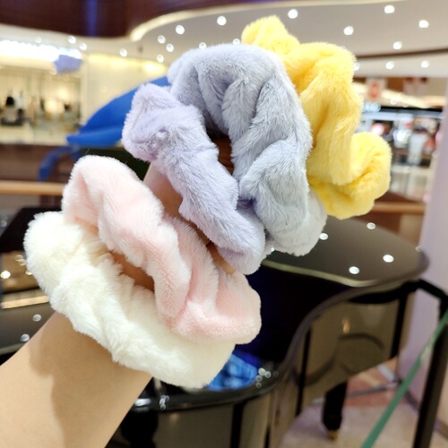 Factory direct sales new ins jade rabbit velvet soft and comfortable plush hair band girl large intestine circle Korean style hair accessories headband