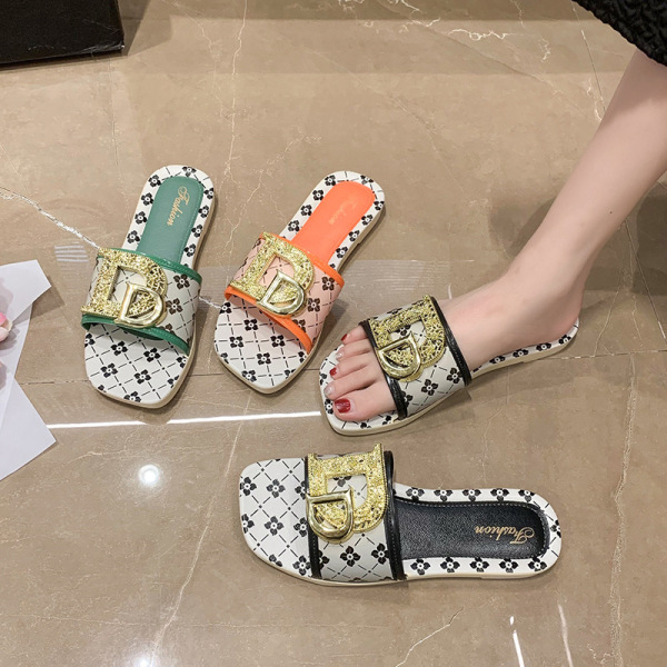 Summer slippers