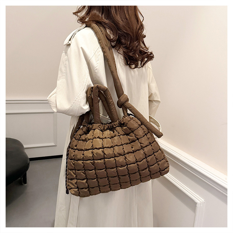 762g Weight Polyester Lining Material Sewing Thread Fashion Element Magnetic Buckle Closure Type Single Shoulder Strap Strap Type Tote Bag Bags Type Daily, Street, Shopping Occasion Nylon Material Solid Color Pattern Autumn&Winter Season Women's Gender Elegant, Classic Style Style Square Shape Medium Size Women's Medium Nylon Solid Color Elegant Classic Style Sewing Thread Square Magnetic Buckle Tote Bag 18