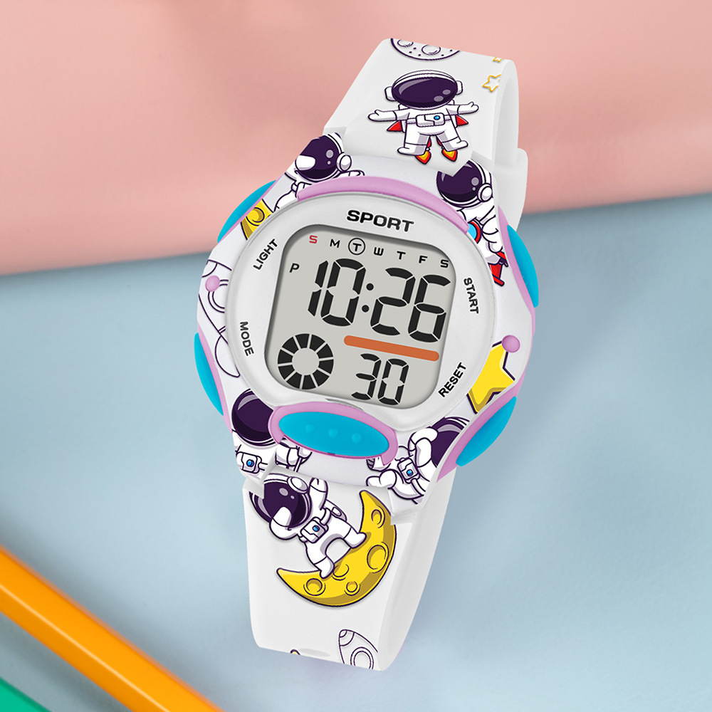 Nuevo reloj digital de alarma deportiva para niños y niñas al aire libre multifuncional nocturna para niños relojes electrónicos al por mayor