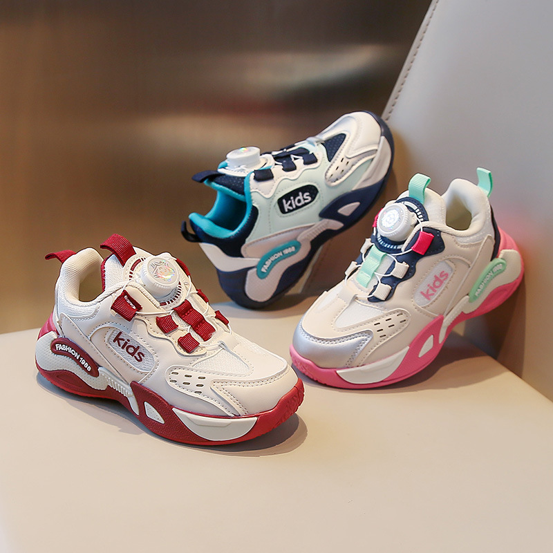 Zapatos casuales para niños niños 2026 nuevos zapatos deportivos de niñas universales niños mayores al por mayor zapatos de correr transpirables