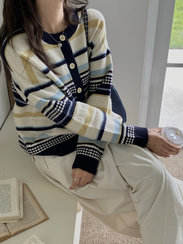 秋日慵懒感韩系清纯甜美条纹圆领针织开衫女复古韩女毛衣外套ZEZ9|undefined