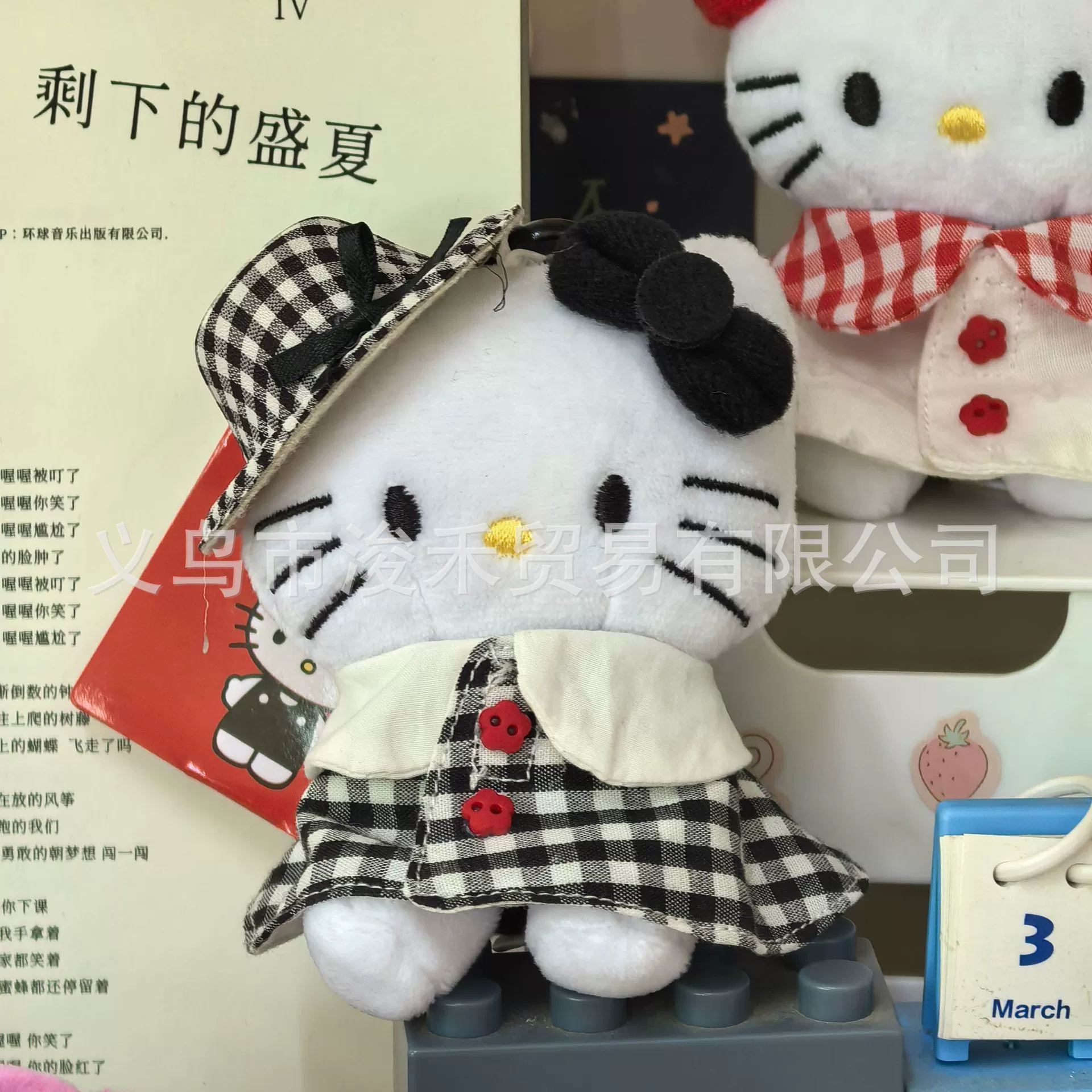 Плюшевая подвеска-брелок для ключей (Hello Kitty) симпатичная кукла, мягкая мини-плюша 10+ вариантов дизайна, подарок 0.038 кг