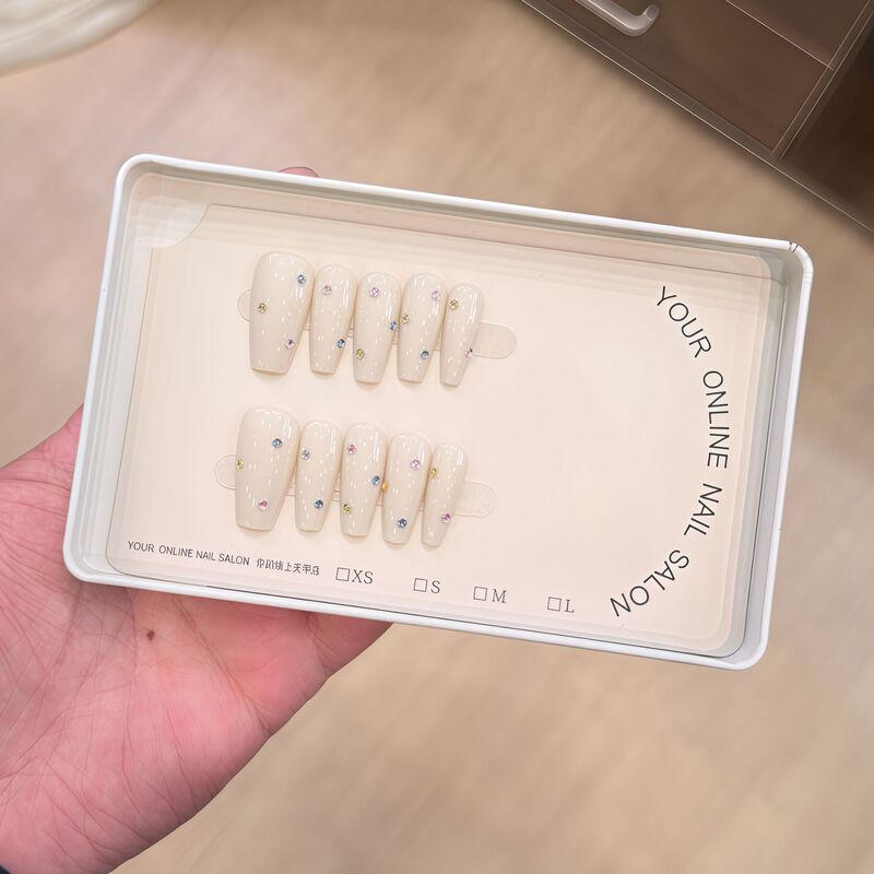 Minimalist White Cream High-End Luxury Nail Stickers with Diamonds, Handmade, Long Style, Gentle and Elegant, Nail Art Patches
