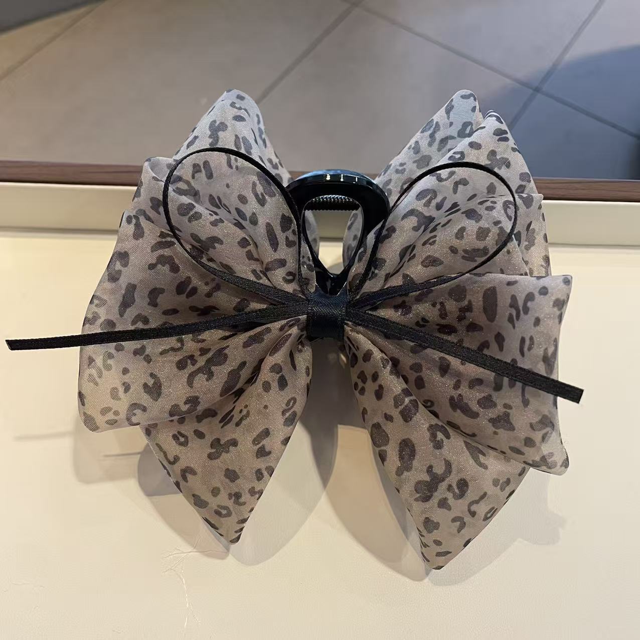 98f90ac3c109c7a5f78158143c3e28