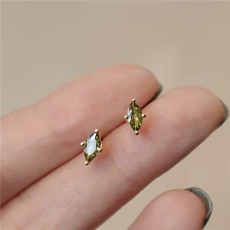 Кристальные серьги, серьги, маленький аксессуар с цирконом, образец серебро 925, коллекция 2023