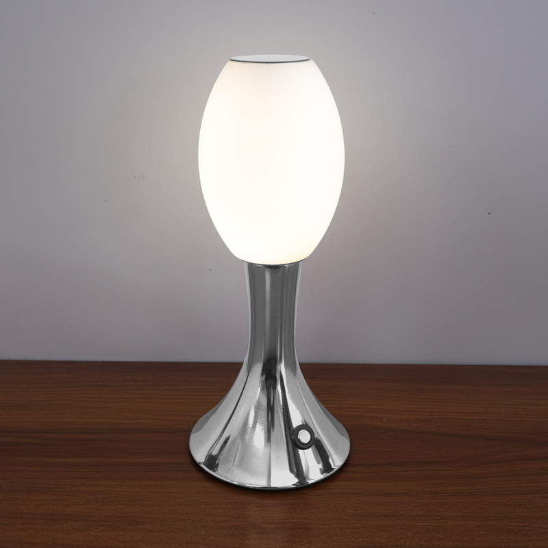 Postmodern vase table lamp with Instagram style creative bedroom night light, popular clear bar decoration charging table lamp