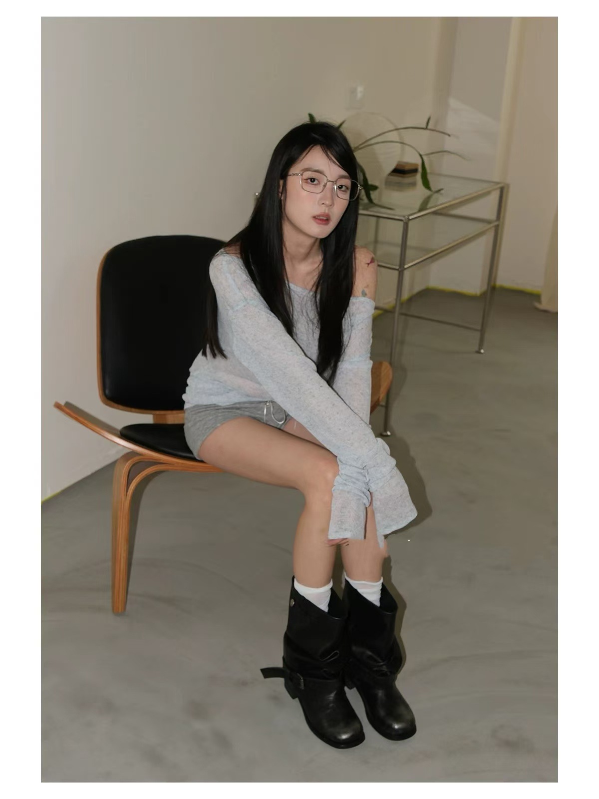 Western Cowboy-style Women's Boots, Wrinkled Suede Black Round-toe Chunky Heel Riding Boots, New For Fall/Winter 2025._voghion.com