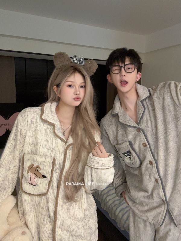 Cute Schnauzer Couple Pajamas Coral Fleece Men and Women Autumn and Winter Cartoon Puppy Thickened Warm Home Wear Set Cute Schnauzer Couple Pajamas Coral Fleece Men and Women Autumn and Winter Cartoon Puppy Thickened Warm Home Wear Set