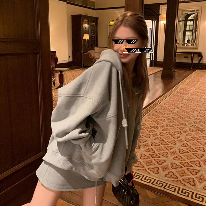 HEYGIRL black brother French cream sports casual hooded sweater coat women's autumn skirt two-piece set HEYGIRL black brother French cream sports casual hooded sweater coat women's autumn skirt two-piece set
