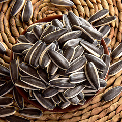 Inner Mongolia sunflower seeds, original flavor, tangerine peel flavor, monk fruit flavor, new arrival large kernel seeds, nuts, roasted snacks, dropshipping.