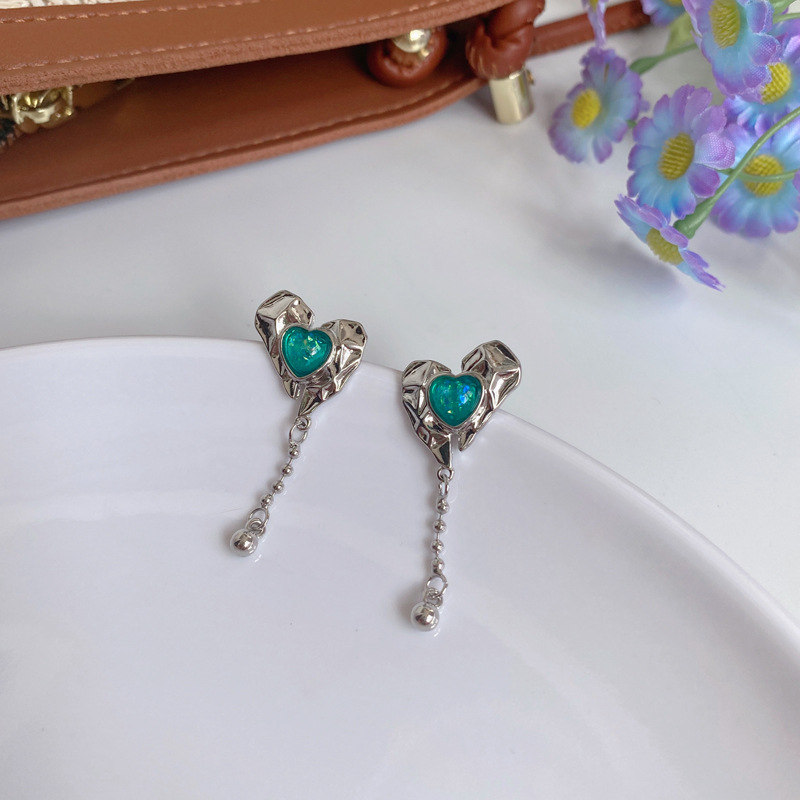 Fashion Tassel Heart Shape Alloy Inlaid Resin Earrings