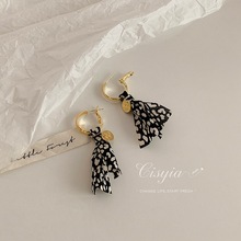 碎花布艺耳环女复古小众设计感耳圈豹纹波点秋冬款冷淡风耳坠耳饰