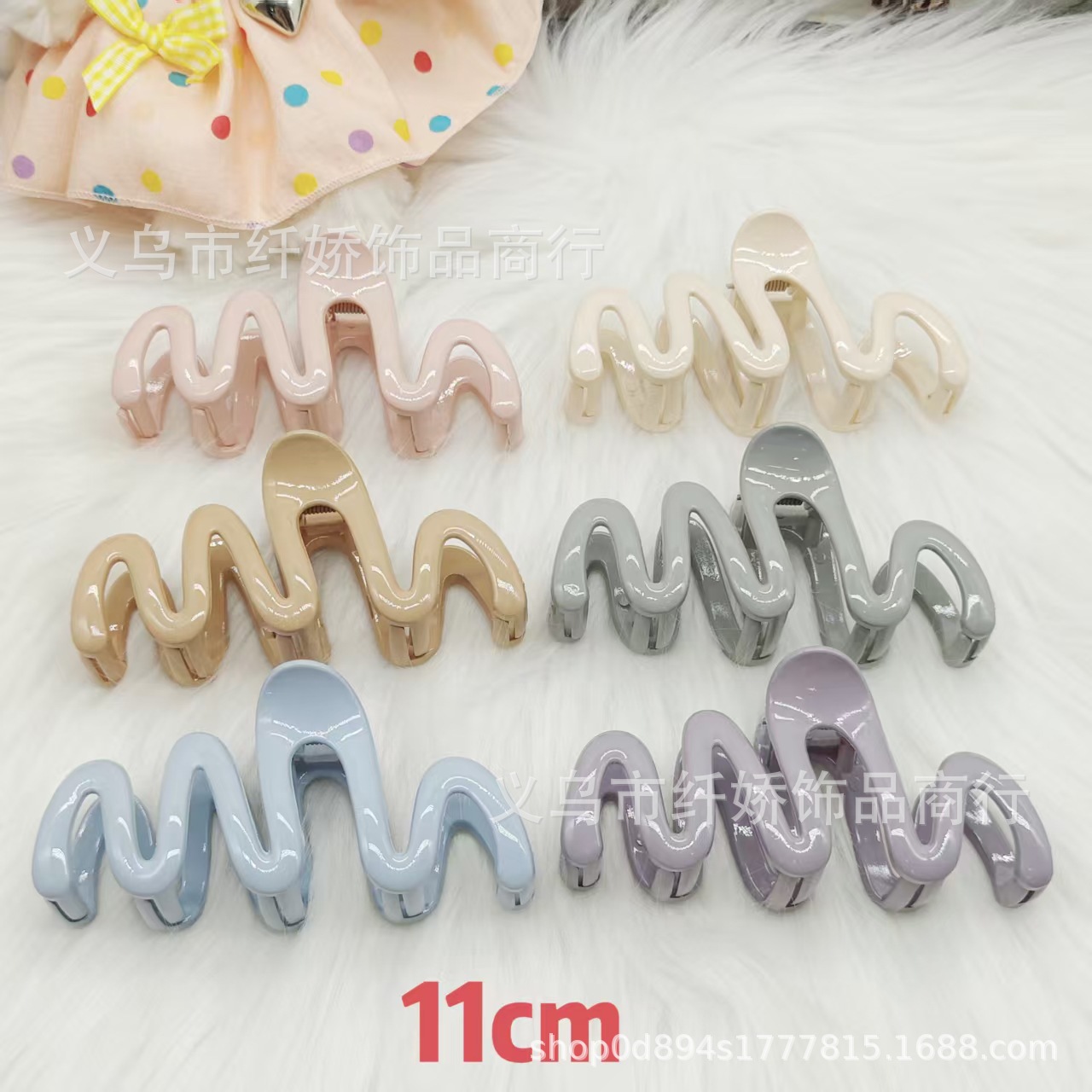 High-quality durable plastic hair clips with grip claw design, bath hair clips, hair accessories, head clips - wholesale direct from source, bulk orders welcome, from $2 stores
