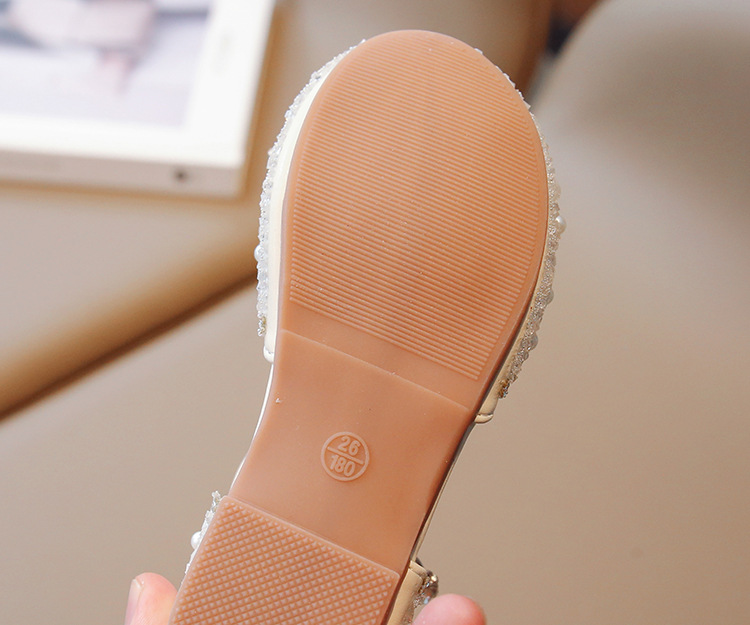 Sandali per bambini con paillettes di diamanti e acqua dolce principessa Baotou 2023 nuove scarpe estive in pelle per bambina_voghion.com