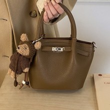 �n����֦�y�i������ˮͰ��Ů2025�����¿��ճ�ë�q���б��˻@��