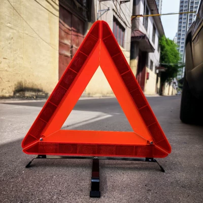 Motor Vehicle Triangle Sign, Car Reflective Tripod, Broken Vehicle Warning Sign, Warning Reflective Sign Must Be Used for Annual Inspection (Warning sign)