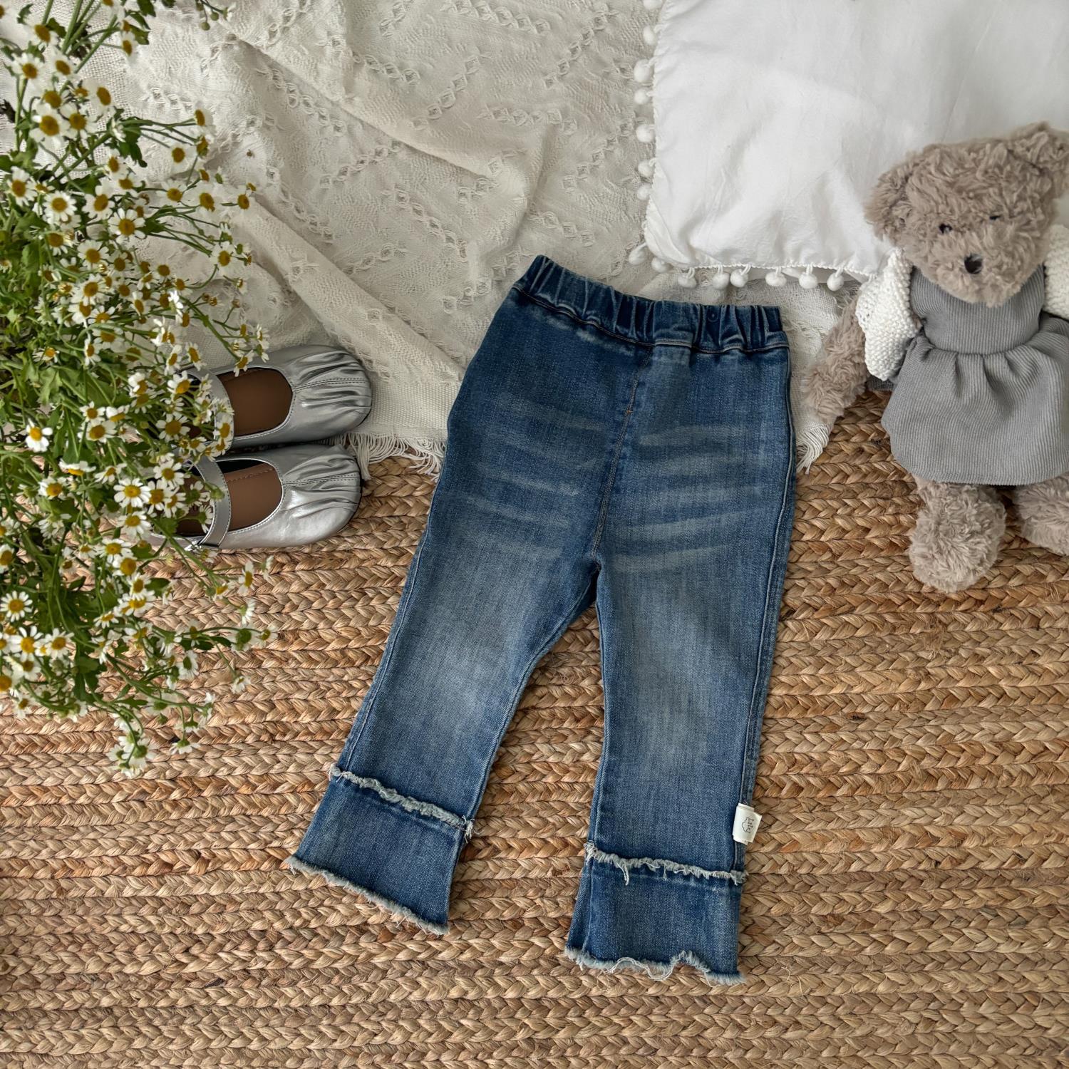 2025 primavera nuevo estilo versión coreana del bebé, estilo occidental, dulce bebé, chaqueta de solapa de manga larga, traje de jeans, marea