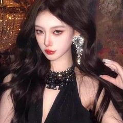 高級誇張された雰囲気のジルコンイヤリング、フェミニンな気質、ロイヤルシスターウエストチェーン、宴会個性、輝くダイヤモンドロングイヤリング