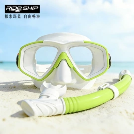 潜水服;潜水用品;潜水袜