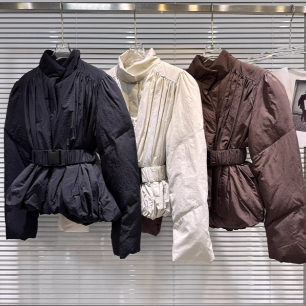 2025 Winter New Stylish and Trendy Casual Stand-Collar Waist-Cinching Design Belt down Jacket