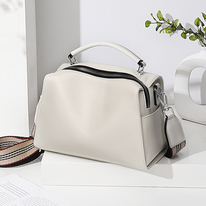 Bolso de mujer 2024 nueva moda de cuero de gran capacidad 100 bolsos de hombro pequeños bolsos de cuero de vaca de mujer bolso casual