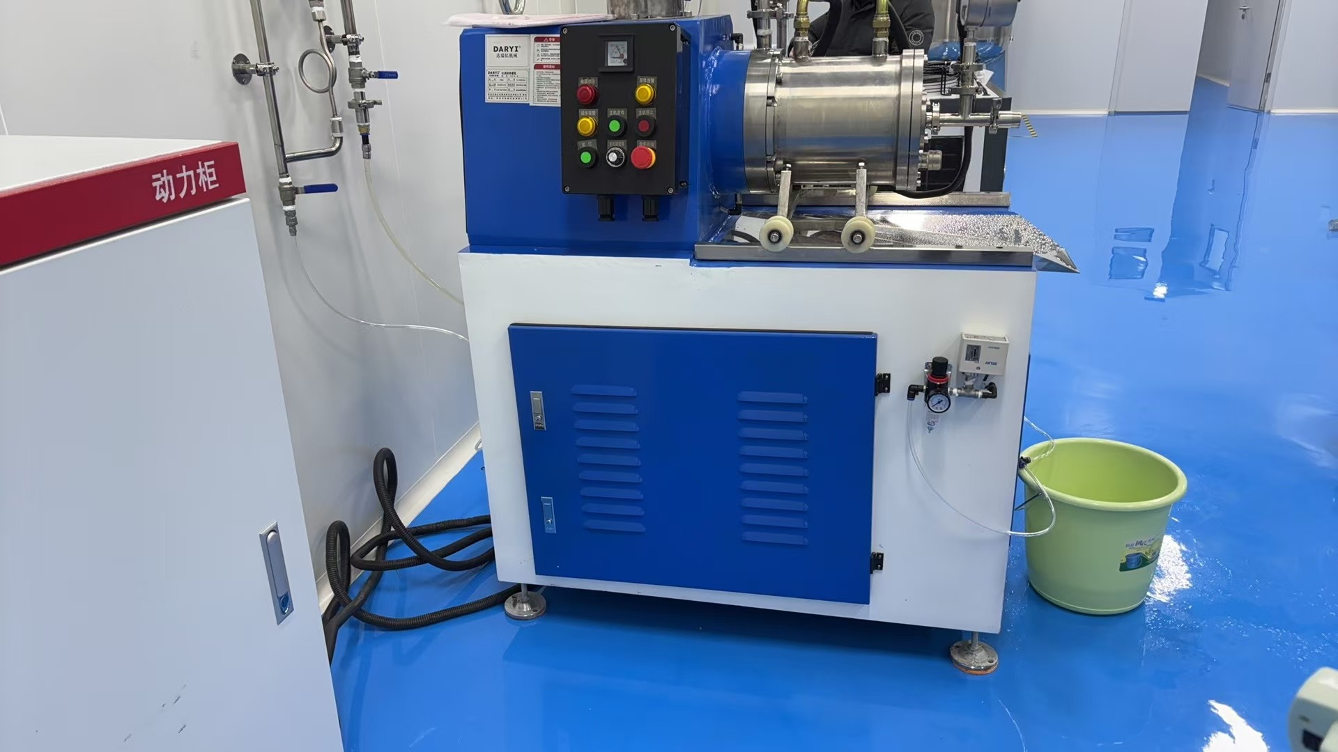 纳米砂磨机现场调试图