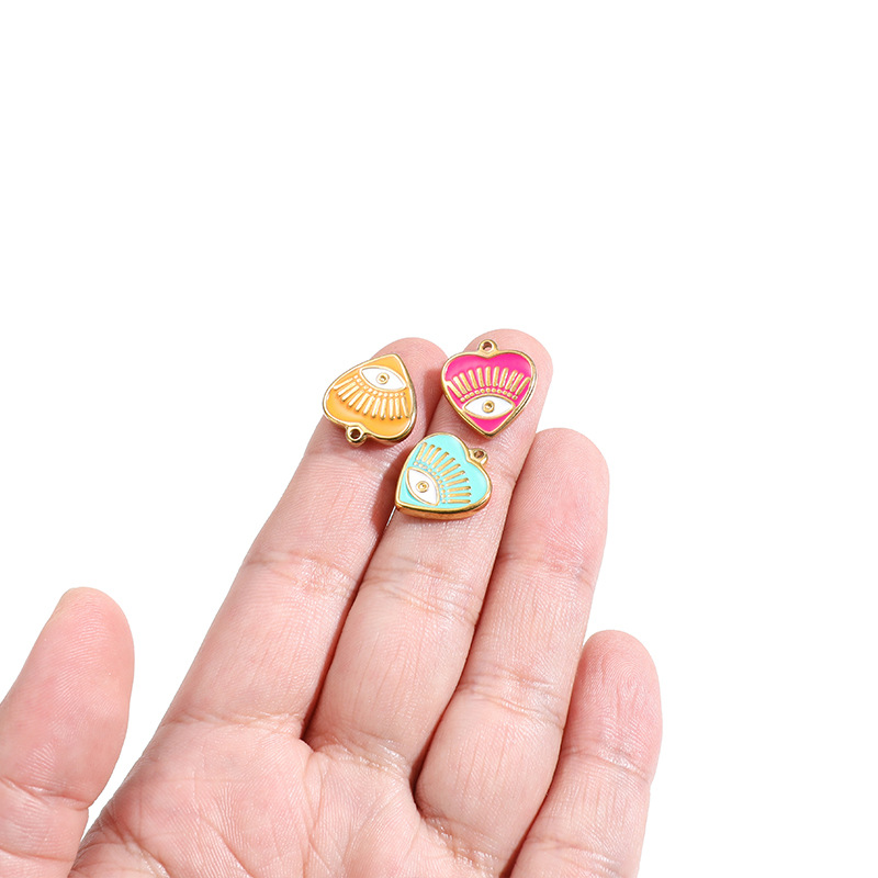 28g Weight Pendant Jewelry Making Type 14*16MM Jewelry Making Size DIY Jewelry Accessories Classification 14*16MM Hole Size 5 PCS/Package Quantity 304 Stainless Steel Material Devil's Eye, Heart Shape Pattern Enamel Design Casual, Simple Style Style 5 PCS/Package 14*16MM 14*16MM 304 Stainless Steel Devil's Eye Heart Shape Pendant 5