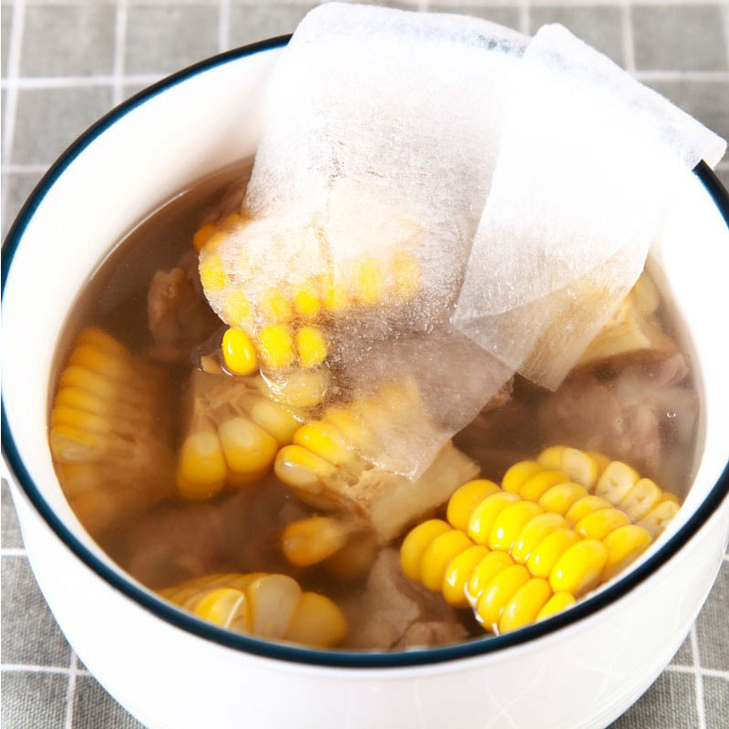 台所のあぶら取り紙の食品専用の揚げ物焼き焼きは厚いスープを煮ます。|undefined