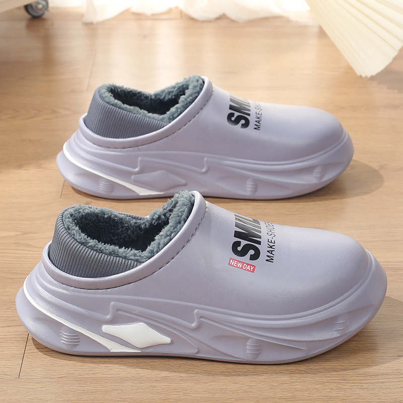 Invierno más zapatos de algodón de terciopelo para hombres 2025 nueva tendencia cálida de suela gruesa zapatos de algodón resistentes al desgaste zapatos de algodón de tacón impermeable para hombres