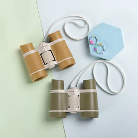 放大镜;指南针;户外望远镜