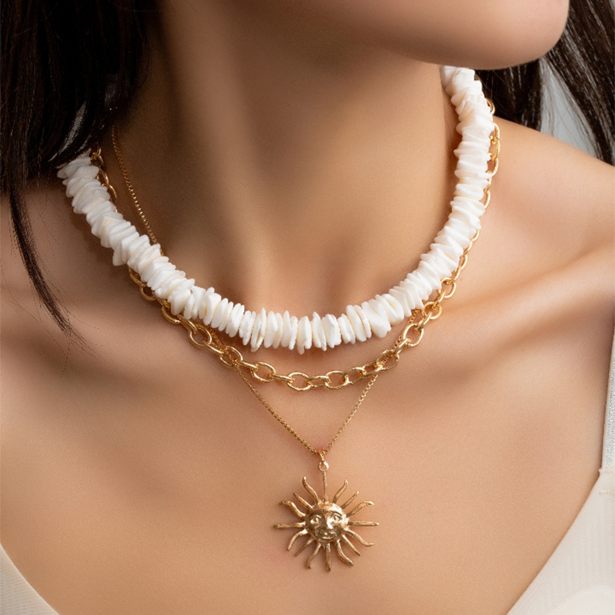 Natural Shell Necklace Hot Selling Beautiful Niche Light Luxury Jewelry Sun Pendant Multi-Layer Stacking Vacation Style_voghion.com