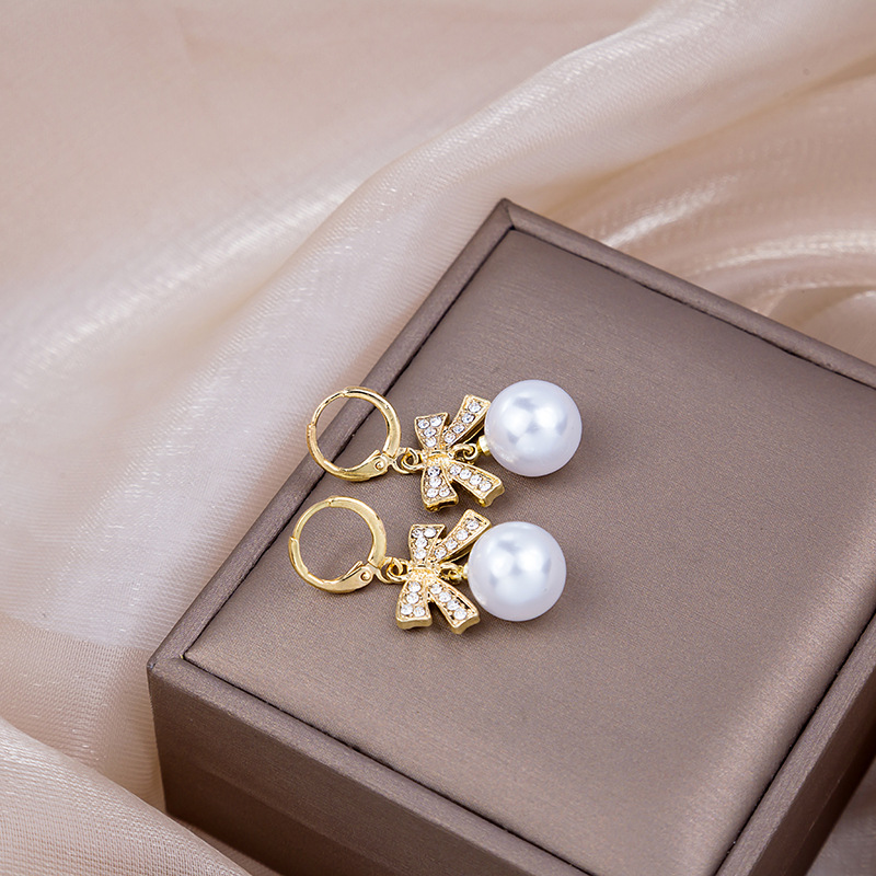 Fashion Diamond Bow Pearl Simple Alloy Drop Earrings display picture 2