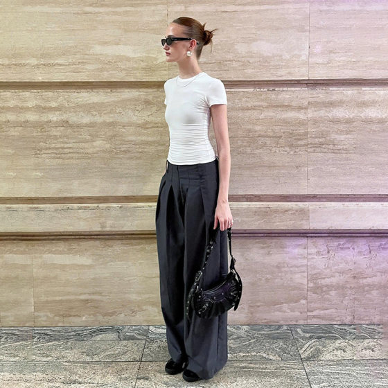Design sense commuter temperament waist crumpled suit pants 2024 European and American personality trend light mature style women's casual pants